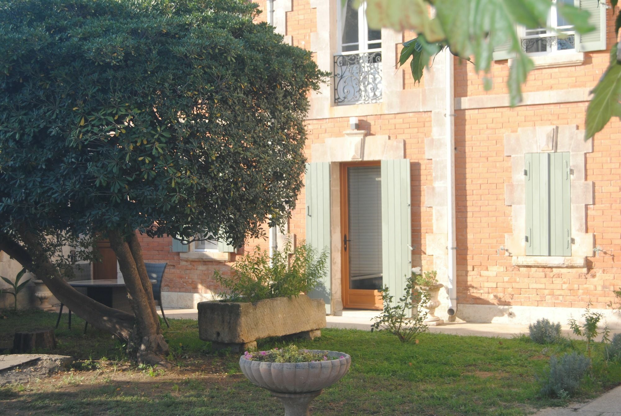 Le Mas Marguerite Arlés Exterior foto